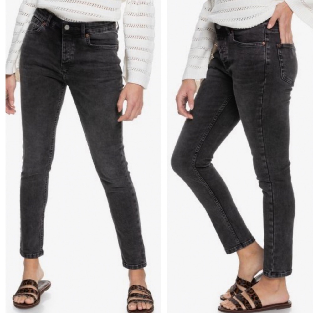 ROXY NWT COOL MEMORY BLACK SKINNY JEANS 26 - Picture 1 of 15